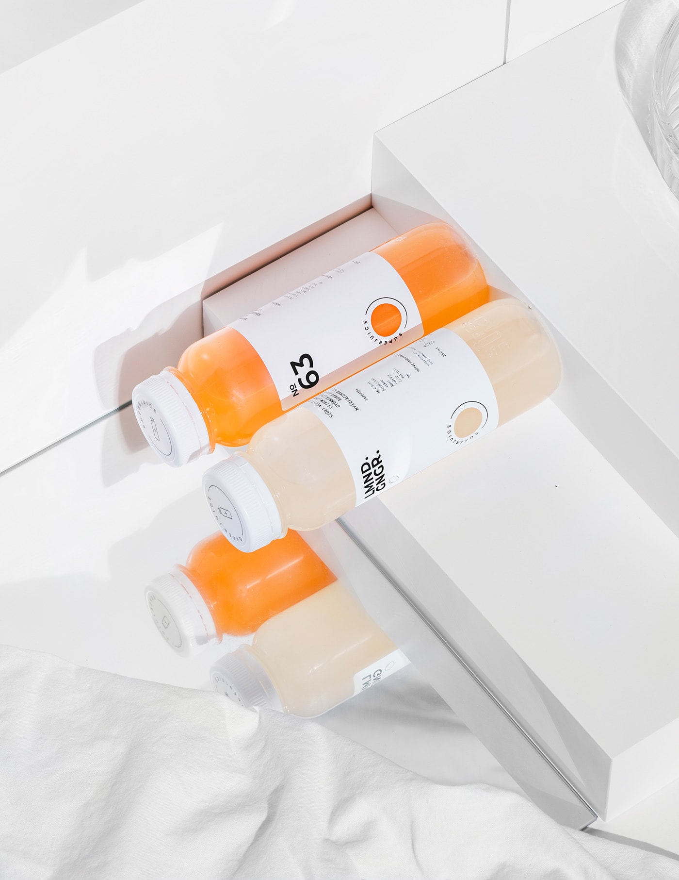 健康高端飲料品牌包裝設計—簡約產品包裝展示 健康高端飲料品牌包裝設計—簡約產品包裝展示