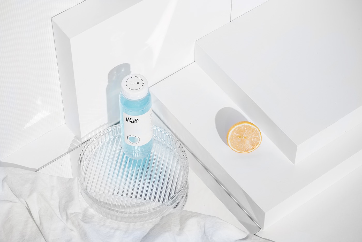 健康高端飲料品牌包裝設計—簡約產品包裝展示 健康高端飲料品牌包裝設計—簡約產品包裝展示