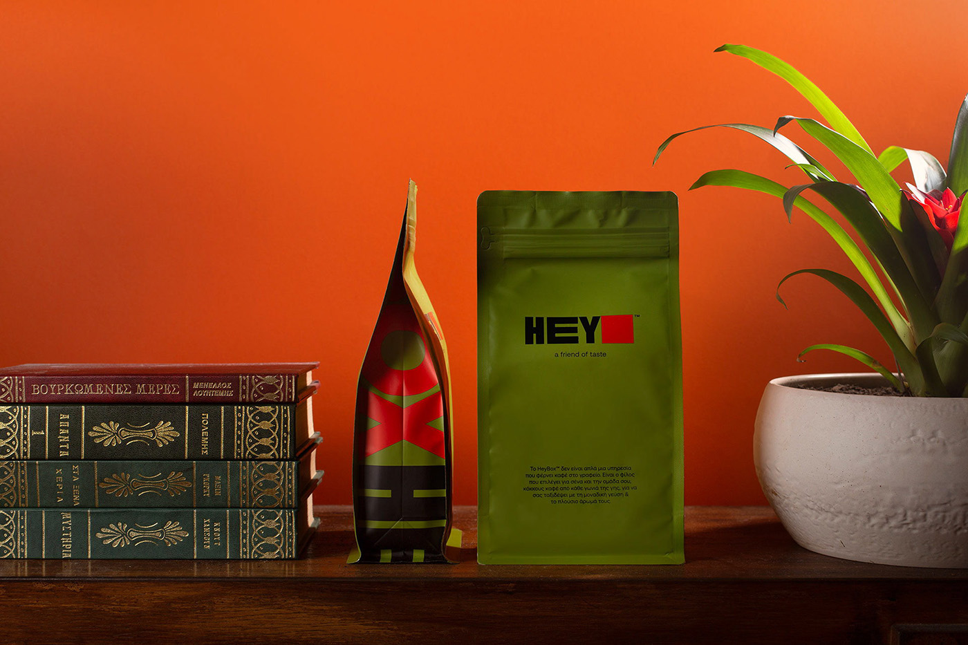 使用HeyBox品牌包裝設(shè)計(jì)將咖啡的新世界送到您家門口 使用HeyBox品牌包裝設(shè)計(jì)將咖啡的新世界送到您家門口