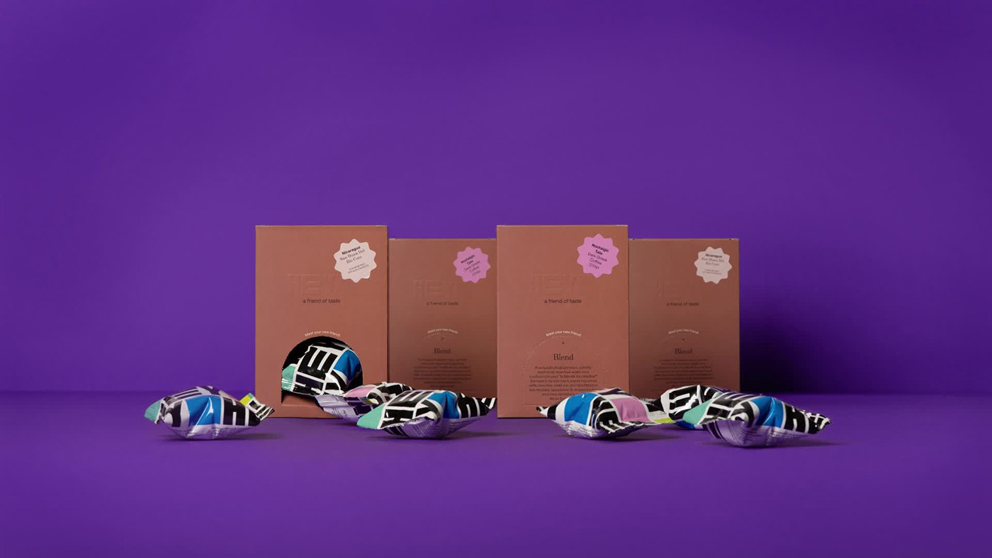 使用HeyBox品牌包裝設(shè)計(jì)將咖啡的新世界送到您家門口 使用HeyBox品牌包裝設(shè)計(jì)將咖啡的新世界送到您家門口